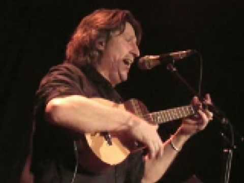 Steve Knightley Performing Bob Dylan's "Senor"