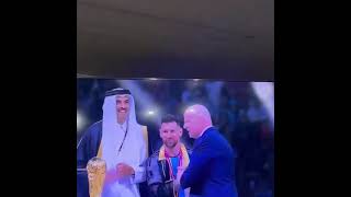 هلا يا ابو العباي السودة ميسي بعد التتويج بكأس العالم