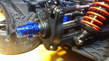 TRAXXAS XO-1 HOW TO CHANGE YOUR ALUMINUM HUBS TO SLASH 4X4 PLASTIC HUBS AND SAVE $$