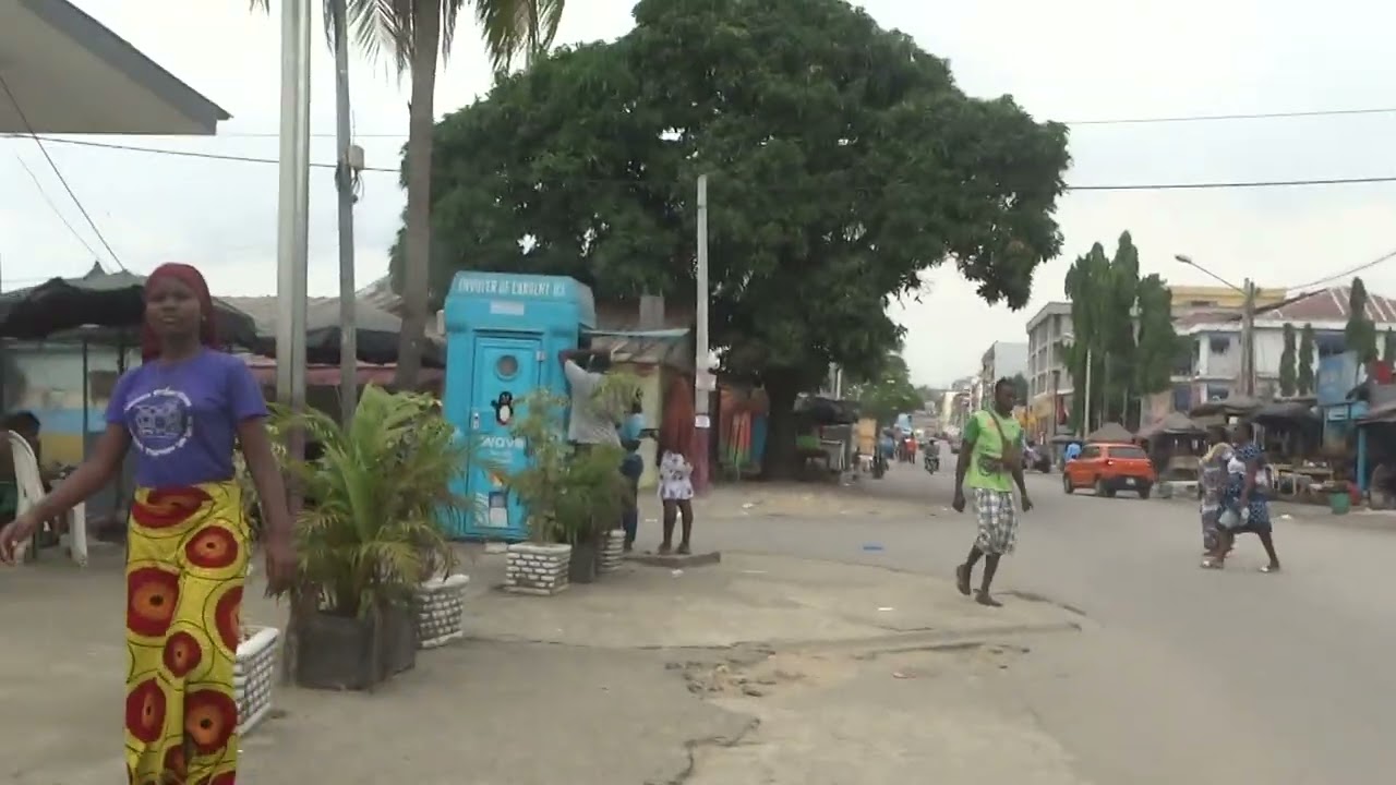 ON THE STREETS OF COCODY-ABIDJAN, COTE D'IVOIRE