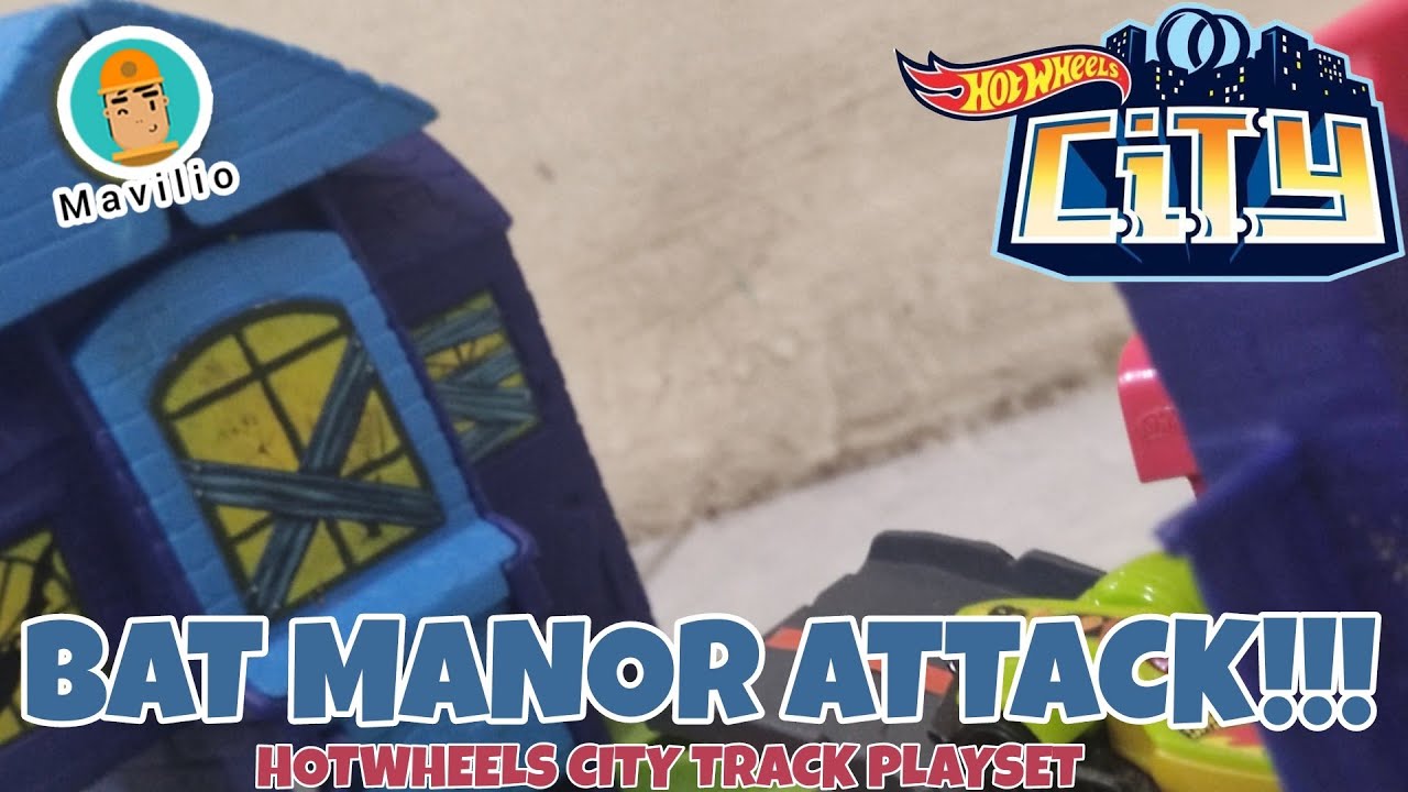 BAT ATTACK!!! 2018 Hotwheels City Track Bat Manor Attack Playset Review