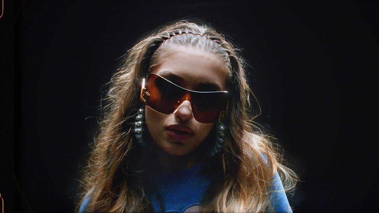 Viki Gabor - So What (Official Video)