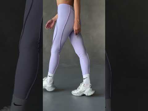 Фіолетові легінси для тренувань з швами на зовні, лосіни з імітацією білизни, видео 1