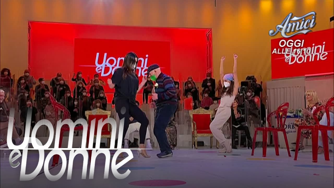 Uomini e Donne, Trono Over - Il ballo di Elena D'Amario e Francesca Tocca con Luciano