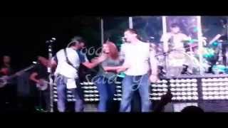 Surprise Country Concert Marriage Proposal- Shocked and In Tears (Super Cute)