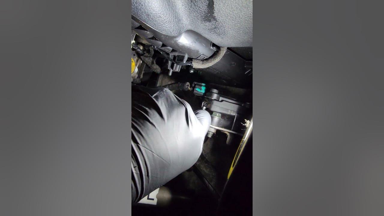 NISSAN ROGUE NOT BLOWING HOT AIR QUICK DIAGNOSIS CHECK. HEATER BOX