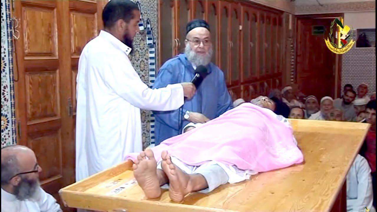 كيفية تغسيل وتكفين الميت (درس تطبيقي) الشيخ يحيى المدغري