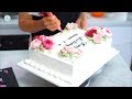 Nice cake decorating with just roses  trang tr bnh sinh nht p ch vi hoa hng