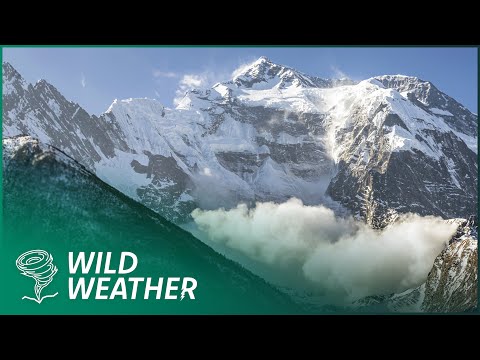 AN AVALANCHE SO TERRIFYING IT WAS NAMED THE ALPINE TSUNAMI