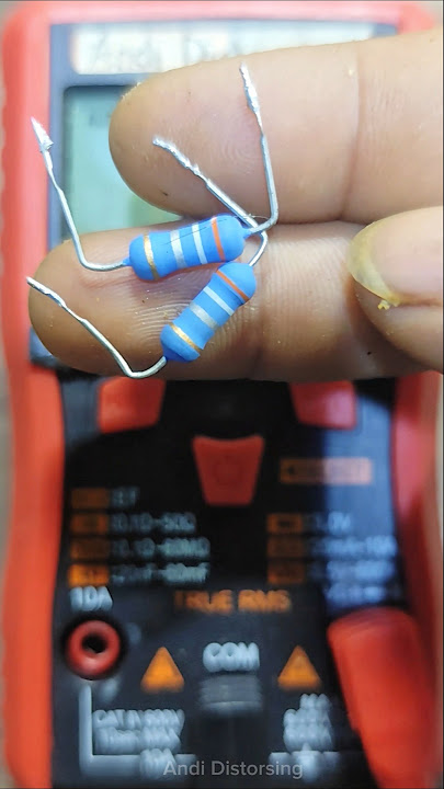 He compared good and bad resistors with a digital multimeter #tips #resistor #multimeter #digital