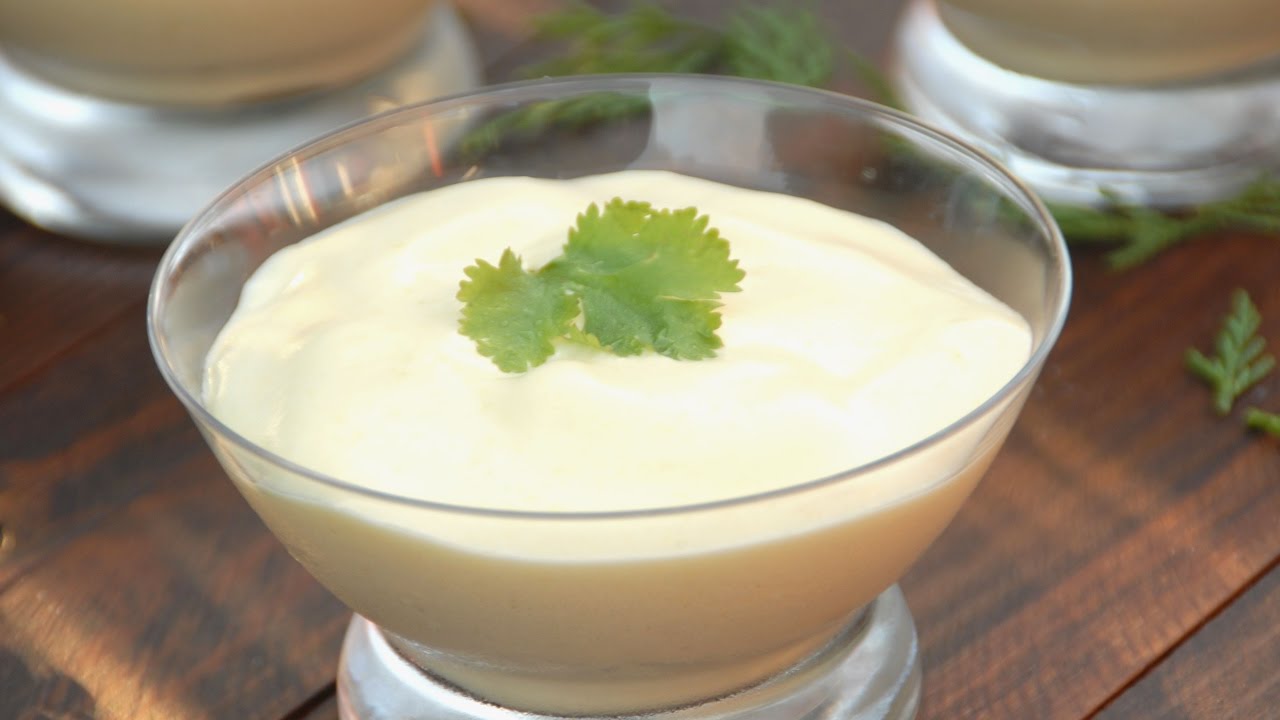 Espuma de melocotones congelados con Thermomix | Postre paso a paso