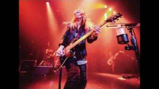 The Last Chorus & Guitar Solo from Drive Away - Orianthi Live in Japan