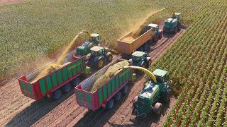 Mais 2022 : 3 JOHN DEERE Harvester | V.D Tillaart Agrar | Maistrucks | BIG Harvest | John Deere ARMY