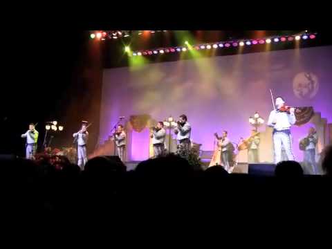 Mariachi Los Camperos "El Gustito"