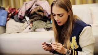 What's in Cara Delevingne's Handbag?