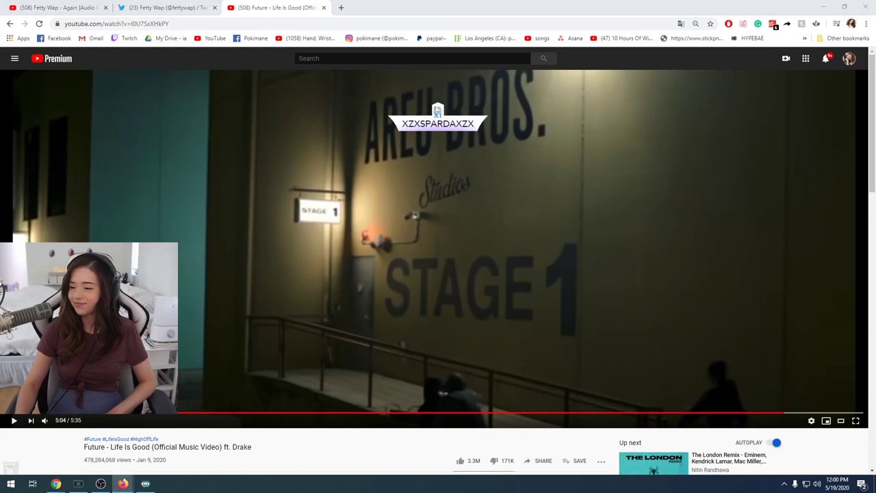 Pokimane opens the wrong link