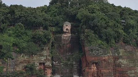 O que representa o Grande Buda de Leshan?