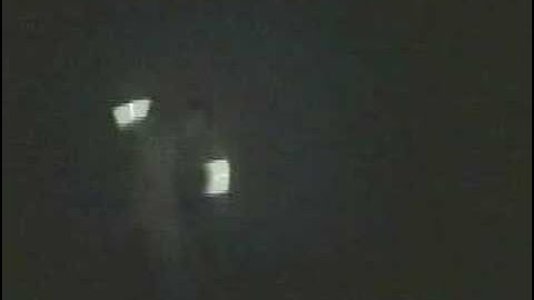 Glowsticking.com Stringing: Wes 7.15.02