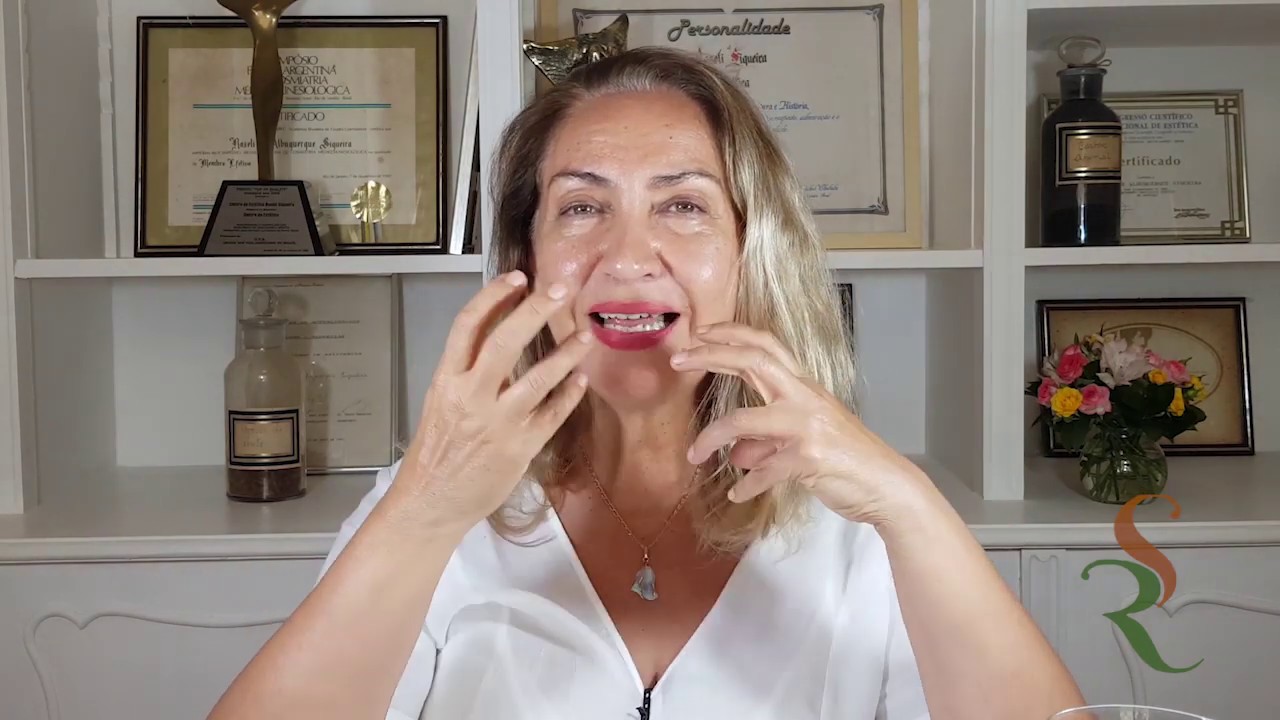 Roseli Siqueira ensina e dá dicas de hidratação da pele.