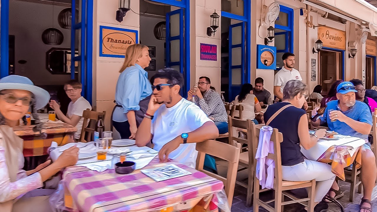 Greece: Midday Life in Athens' Most Touristy District (1-Hour Walking Tour)