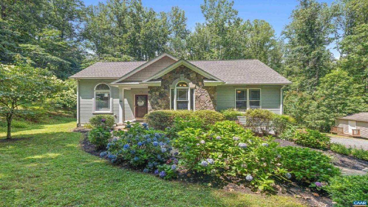 314 S GREENE ACRES RD, STANARDSVILLE, VA Presented by Angie Shupe.