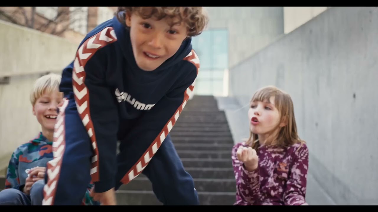 Echipamente sportive hummel pe merasport.ro