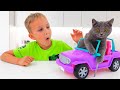 Vlad E Niki Giocano Con I Gattini Vlad E Niki Giocano Con I Gattini