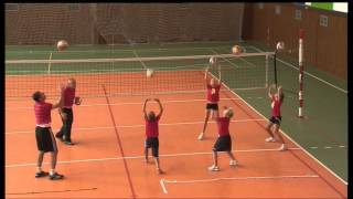Volejbalová školka 3: Červený minivolejbal - prsty činnost nohou