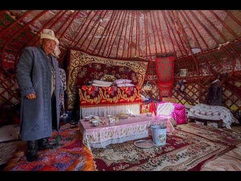 Vídeo: De Que é Feita A Yurt?