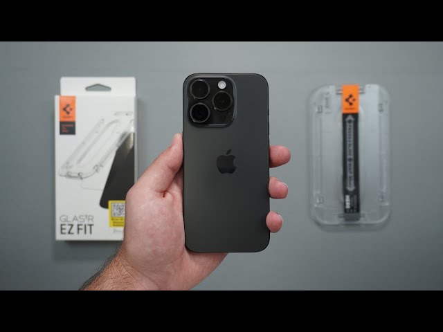 Spigen GLAS.tR EZ Fit  Sensor Protected Tempered Glass iPhone 15 Plus