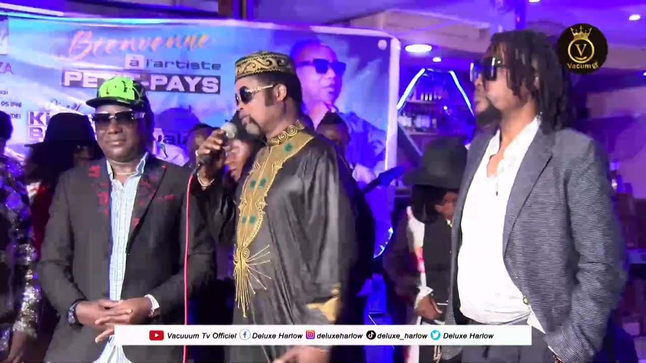 PETIT PAYS LE TURBO D'AFRIQUE CONCERT LIVE À SIPEHOUO PLAZA FÉLIX WAZEKWA SURPRISE KAMMOE PROD👈