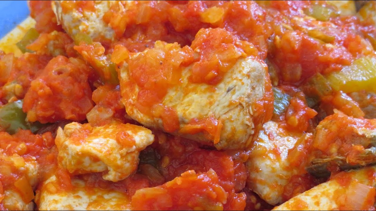 BONITO CON TOMATE UN CLASICO