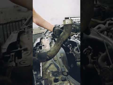 Замена радиатора Mercedes E213
