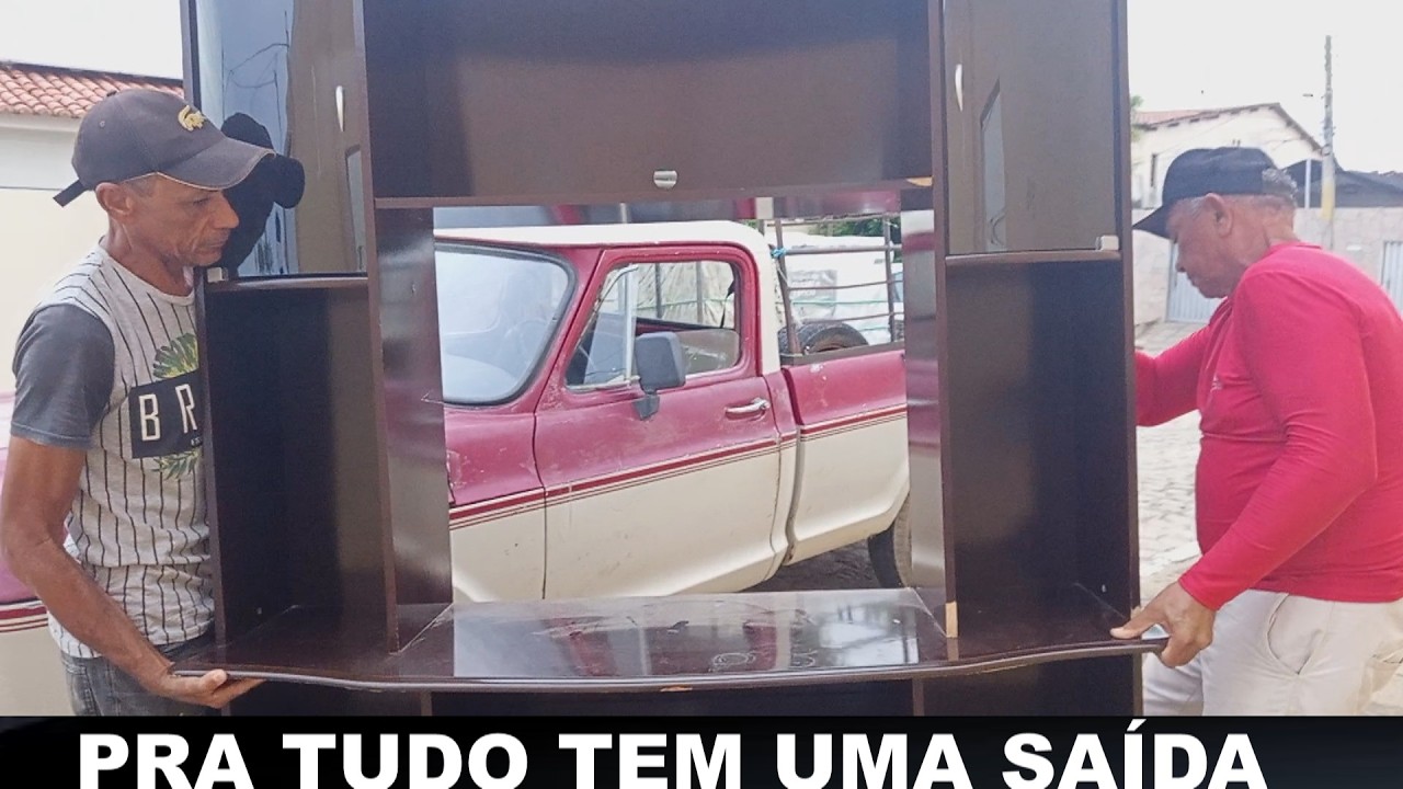 MULHER TEVE CASA INCENDIADA, PERDEU TUDO,MAS SUPEROU.