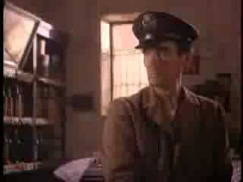 Il Postino Theatrical Trailer CON MARIA GRAZIA CUC...