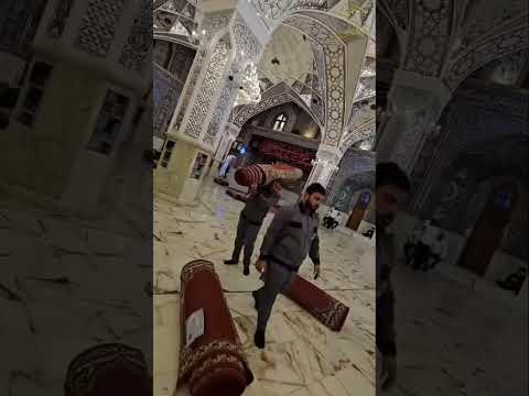 شاهد جهود متواصلة من خدم شعبة النظافة لخدمة الزائرين الكرام من فرش السجاد في البقع العبادية المخصصة