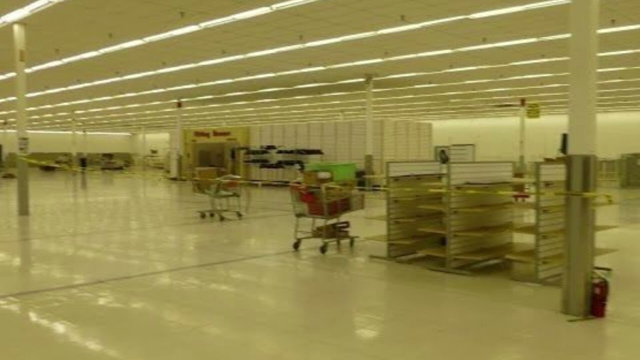 grocery store music but you're stuck at the backrooms