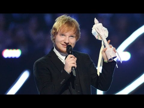 Ed Sheeran Wins the First-Ever Artist of the Year Moon Person at the 2017 VMAs