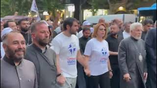 В Ереване прошло шествие в поддержку Самвела Карапетяна – сообщает Sputnik Армения