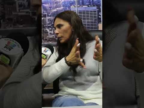 En plática con Alexx Cierra