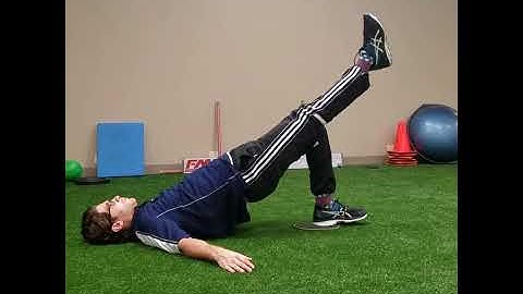 GLUTES & HAMSTRINGS: Single-Leg Sliding Leg Curl