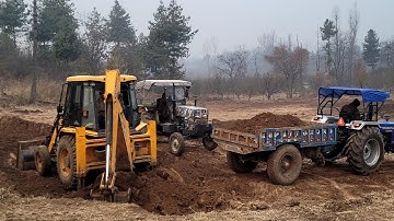 JCB 3dx Xpert Loading Mud in Mahindra275 Mahindra 265 Powertrac Tractor | JcbVideo #jcb #tractor