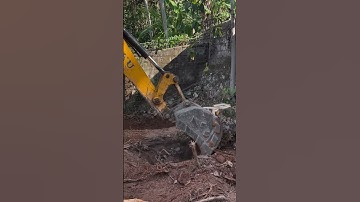 Jcb 3dx trying to break hard roots #jcb #jcb3dx #jcbcartoon #jcbtractor #jcbmachine #jcbvideo