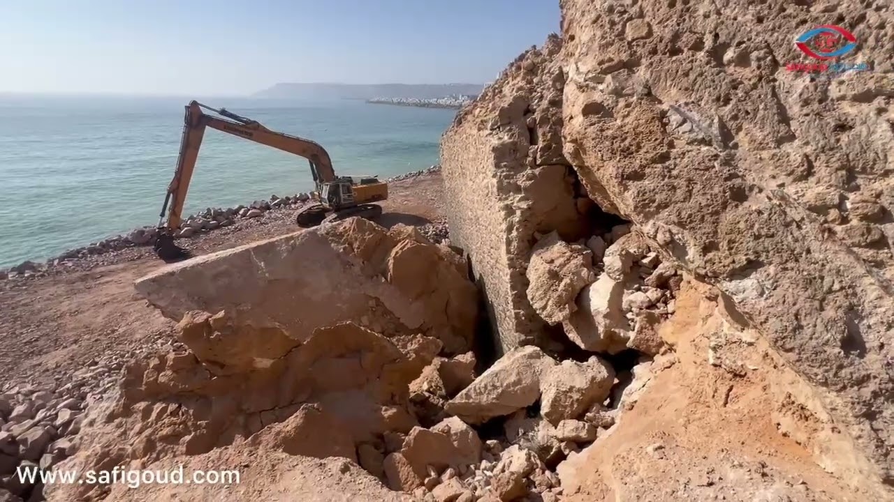 لقطات حصرية: خدمة كبيرة كيخضع ليها قصر البحر بآسفي.. وها كيفاش غادي يولي الما بعيد على القصر !؟