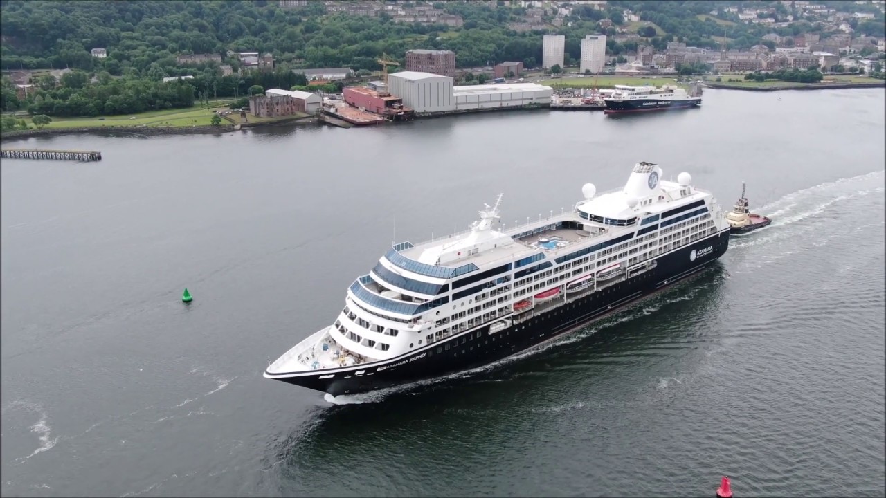 cruise ships in glasgow docks