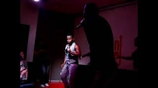 Tiroza - Os Garimpeiros - Pin Up - Porto.AVI