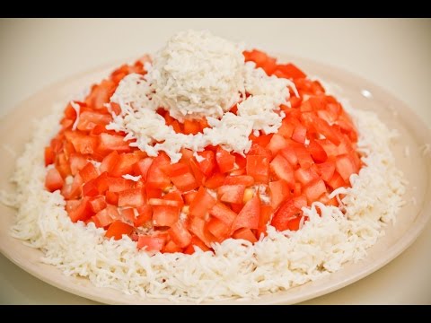 Video: How To Make Santa Claus's Hat Salad