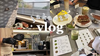 jakarta vlog 💌🍵 cafe hopping / aesthetic cafe / capsule hotel in jakarta // whoosh & MRT rides 💨