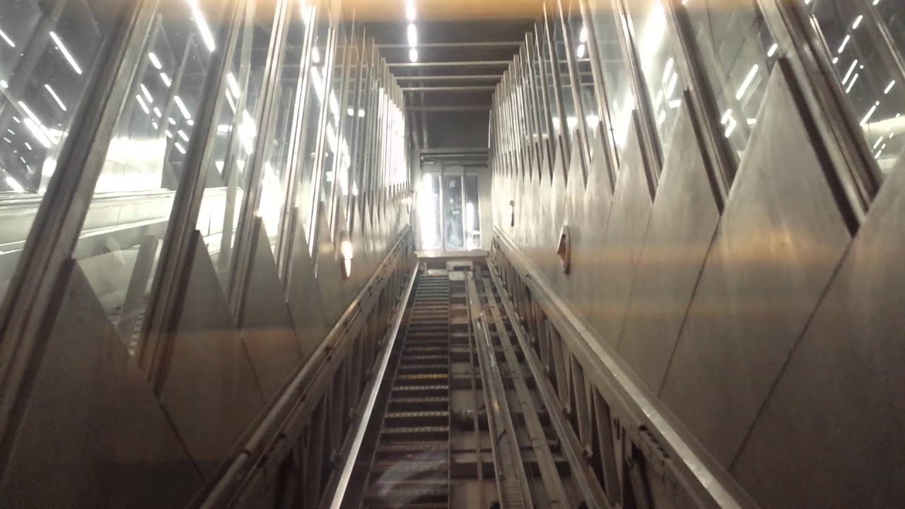 Poma-Otis Inclined Elevator Paris Metro (unknown station)