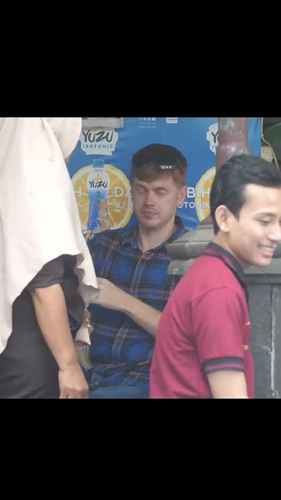 Bule Pura-pura Gak Bisa Bhs Jawa, Endingnya Bikin Shock!